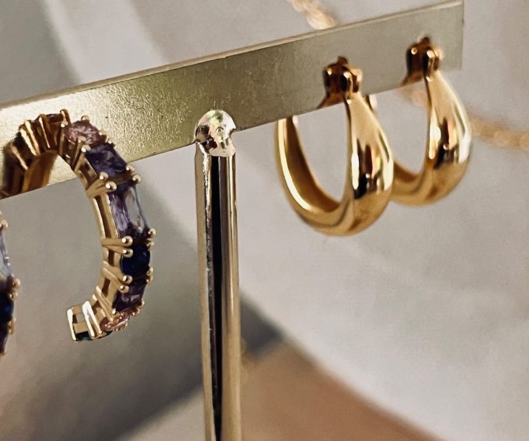 VIVAZ Ohrringe in Gold